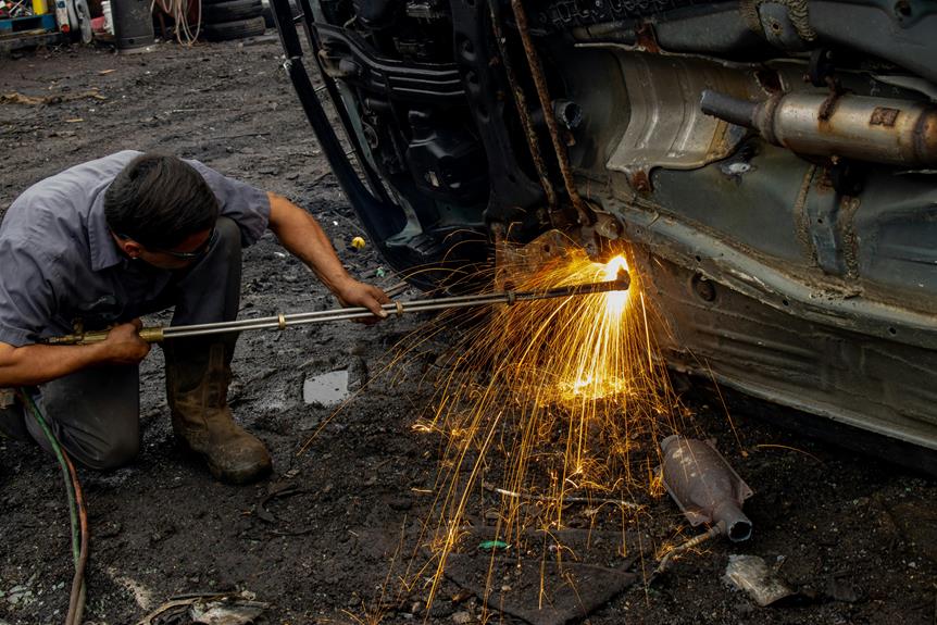 auto glass repair service